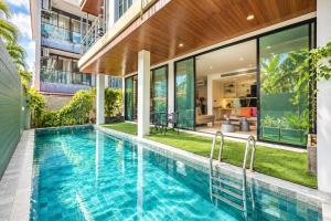 3 Story Pool Villa 10 Min Walk to Kata Beach - UTK 01