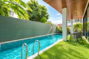 3 Story Pool Villa 10 Min Walk to Kata Beach - UTK 01