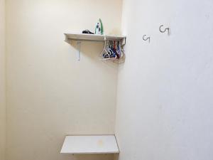 Departamento 21, cama king, cocineta , cerca del CAS,CIMA, CRIT, centro de gobierno y galerias mall