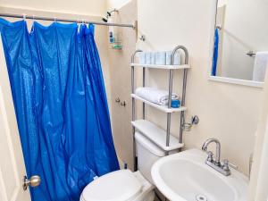 Loft 25 excelente y comodo, cerca del vado del rio, consulado,CAS, galerias mall , cama queen , cocineta