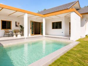 The Phenomenal Private Nature Pool Villa 4