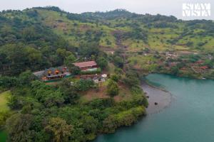StayVistas Shambhala Bodhi - Pawna - 3BHK Villa with Karaoke & Jacuzzi