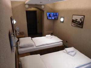 Hotel Bravo