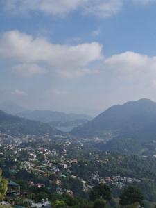 Chandra Home Stay