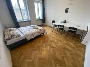 Fantastic Waw - O13 Room B