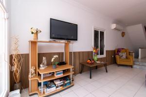 Villa In Playa De Las Americas With Hot Tub