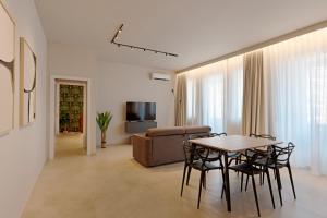 Corso Sicilia 111