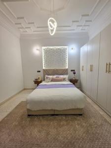 Riad-Style Apartment Near Airport & Hammam