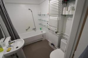 Fantastic Waw - O13 Room F