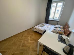 Fantastic Waw - O13 Room F