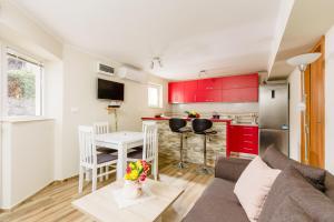 Sea Holiday Muo with Sea and City View