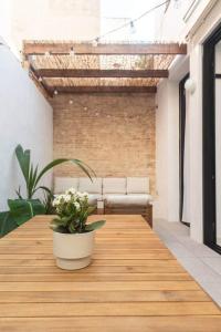 ⭐️NEW⭐️ PATIO A HOUSE . Walk to Beach, port & Met