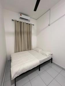 Caledonia Homestay Near Batu Arang Musllim Only