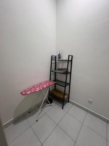 Caledonia Homestay Near Batu Arang Musllim Only