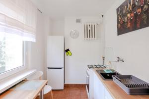 Gałczyńskiego City Standard Apartment by BookingHost