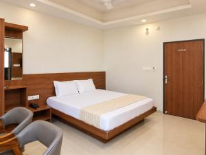Radhey Krishna Hotel And Resort
