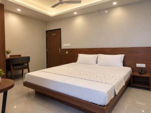 Radhey Krishna Hotel And Resort