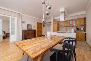 Elysia Suite - 1-BR with AC for 5 - Old Town