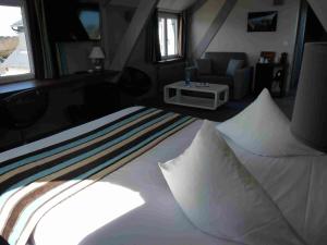 Hotels Hotel des Rochers : photos des chambres