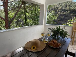 The Sanctuary - Villa By The River