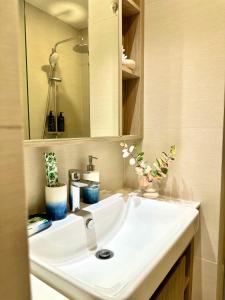 Skypark Celeste 2 Bedroom Apartment