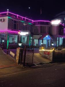 Hotel Moon In
