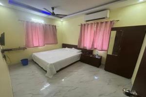 FabHotel Queen