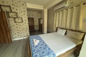 FabHotel Queen