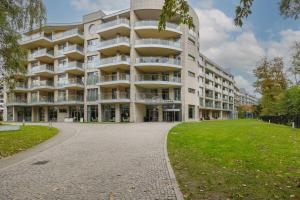 Komfortowy Apartament Blisko Plaży Kołobrzeg Sułkowskiego 4B by Heyrent