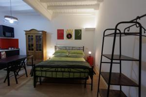 GuestHost - Comfy Studio Flat in Romes Centre