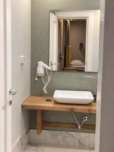 Kamelia Rooms