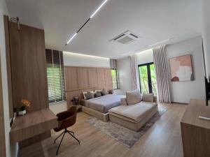 The Residents Resort At Bangtao Beach 3BR