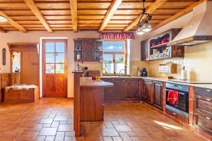 Balaton View From Almadi with Terrace & Garden - Happy Rentals