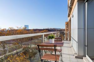 Duplex Apartment room in Lodging Apartments Beach Penthouse near center with pool