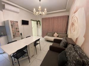 City Center Private Apartment for 12 people - 3 bedrooms - near ruin bars, Gozsdu, Synagogue