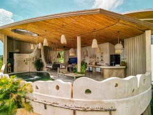 Villa Avocado Boutique 3BR Organic Design