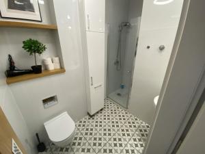 Fantastic Waw - KP69 Room - C