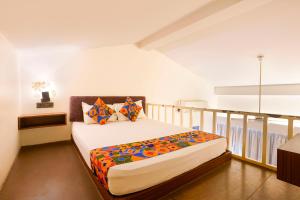 FabHotel Prime Silver Shell