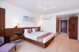 FabHotel Prime Silver Shell