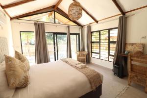 Motsebe Riverside Cabanas