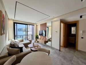 Sunset Suite - Modern 1BR by CFC & Anfa Park