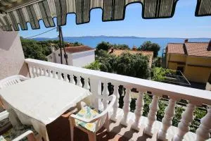 Apartment Kozino Violetta - 迪可罗