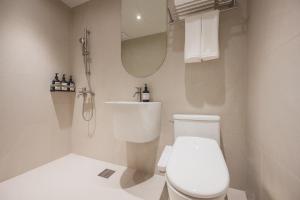 Muhaeon Gwangalli Oceanview Jacuzzi Stay
