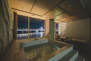 Muhaeon Gwangalli Oceanview Jacuzzi Stay