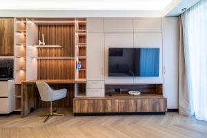 Japandi Luxury Apartment - Business & Family Stay with Spa & Pool
