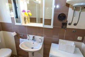 Pool Apartments Julia