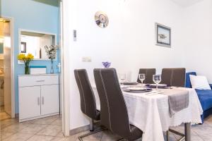 Pool Apartments Julia