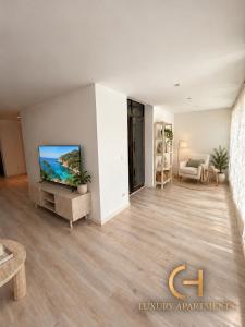Aro Beach Flat