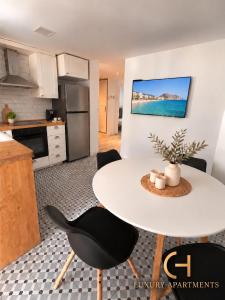 Aro Beach Flat