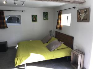 B&B / Chambres d'hotes La Petite Ferme : Grande Chambre Double 